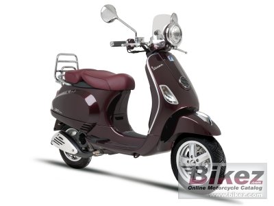 2011 Vespa LXV 125 i.e. photo